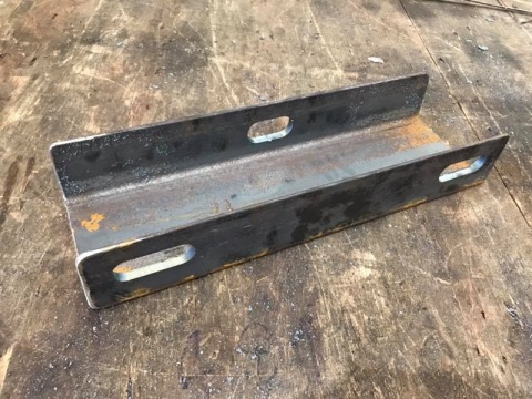 บริการตัด เจาะ รู หรือ สล็อต (slot) รางตัวยู